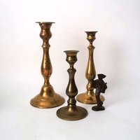 Vintage Brass Candle Holder Set, Mid Century Holder, Boho Stick Set Of 3, Hollywood Regency Holders von CafeIrma