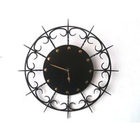 Vintage Mid Century Starburst Wall Clock, Golden Sunburst Mcm Brass & Black - Wanduhr Iconic von CafeIrma