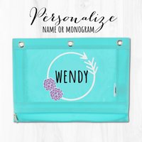 Florale Federmäppchen Schulbedarf Für Mädchen | Schultüte Stiftemäppchen Stift Und Stiftetasche Personalisiert Mit Namen Oder Monogramm von CaffeineAndWine