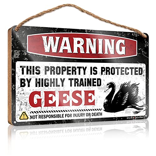 CakJuice Badezimmer-Wandschild aus Holz mit Aufschrift "Warning This Property is Protected by A Highly Trained Geese", lustiges Heimdekorschild, Bauernhaus-Dekor-Schilder (Größe: 15 x 28 cm) von CakJuice