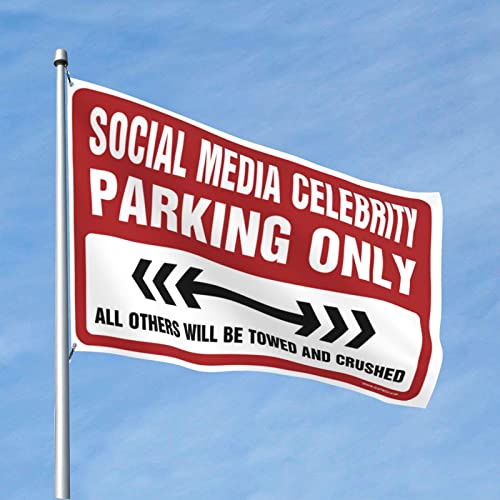 Poster für Studentenwohnheim, Social Media, Prominente, Parkplatz, Flagge, Herbst-Gartenflagge, Poster für Studentenwohnheim (Größe: 152 x 244 cm) von CakJuice