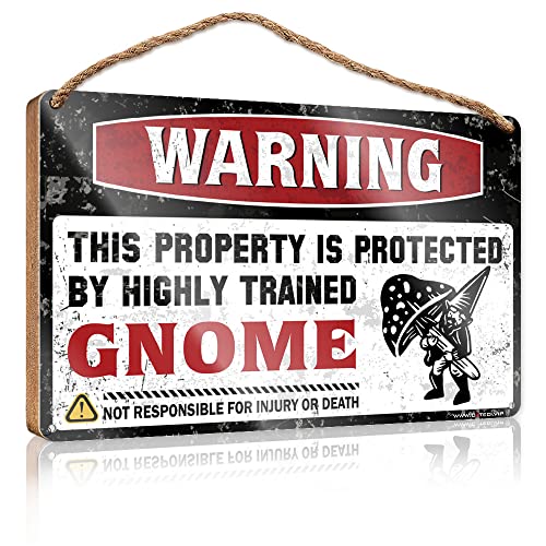 Winter-Türschild Warning This Property Is Protected By A highly Trained Holz-Zwerg Wintertürschild (Größe 20 x 30 cm) von CakJuice