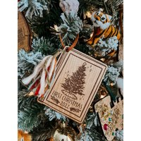 Erster Weihnachtsanhänger Aus Holz, Baby Erstes Weihnachten, Personalisiert, Benutzerdefinierter Ornament, Babygeschenk, Neugeborenes Geschenk Erster Weihnachtsanhänger Aus Holz, Baby Erstes Weihnachten, Personalisiert, Benutzerdefinierter Ornament, Babygeschenk, Neugeborenes Geschenk von CalaandIvy