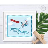 Flugzeug Kinderzimmer Namensschild Adventure Awaits Print von CaliMossDesignStudio