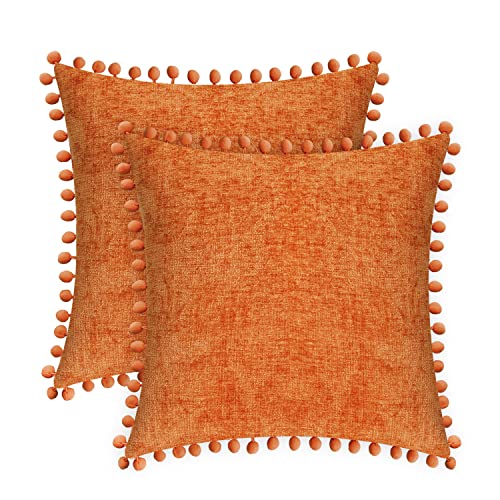 CaliTime Dekokissenbezüge 2er Pack Kuschelige, durchgefärbte, weiche Chenille-Kissenbezüge mit Pom Poms für Couch Sofa Dekoration 45cm x 45cm Hellorange von CaliTime