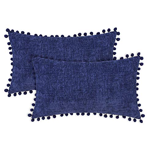 CaliTime Kissenbezüge 2er-Pack Kuschelige, durchgefärbte, weiche Chenille-Kissenbezüge mit Pom Poms für Couch Sofa Dekoration 30cm x 50cm Marineblau von CaliTime