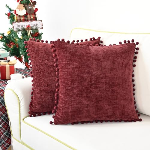 CaliTime Kissenbezüge 2er Pack Kuschelige, durchgefärbte, weiche Chenille-Kissenbezüge mit Pom Poms für Couch Sofa Dekoration 45cm x 45cm Burgund von CaliTime