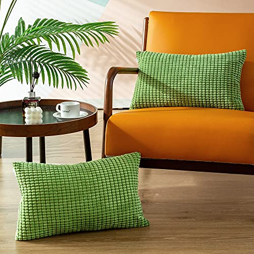 CaliTime Kissenbezüge Kissenhülle 2er-Pack Comfy Bolster Pillow Covers Cases for Couch Sofa Bed Comfort Supersoft Cord Corn Striped Both Sides 30cm x 50cm Forest Green von CaliTime