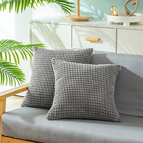 CaliTime Kissenbezüge Kissenhülle 2er-Pack Bequeme Kissenbezüge für Couch, Schlafsofa, bequem, superweich, Kordsamt, Maisstreifen, beide Seiten, 55 cm x 55 cm, Mittelgrau von CaliTime