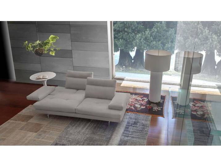 3,5-Sitzer CALIA ITALIA Toby Wing, italienisches Designsofa mit erstklassigem Sitzkomfort , weiß (tortora bull), B:228cm H:90cm T:113cm, Leder BULL (100% Leder), Sofas, inklusive Sitztiefenverstellung, Füße in Chrom glänzend von Calia-Italia