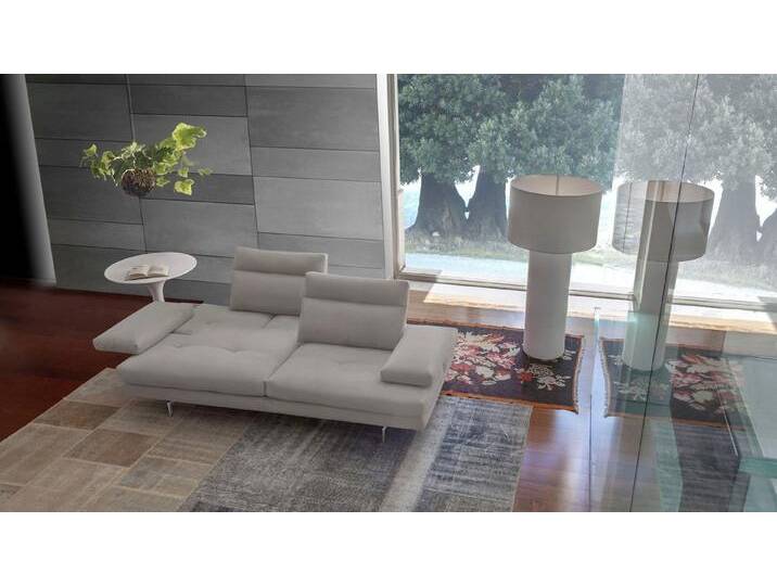 CALIA ITALIA 3,5-Sitzer Toby Wing, italienisches Designsofa mit erstklassigem Sitzkomfort, inklusive Sitztiefenverstellung, Füße in Chrom glänzend CALIA ITALIA 3,5-Sitzer Toby Wing, italienisches Designsofa mit erstklassigem Sitzkomfort, inklusive Sitztiefenverstellung, Füße in Chrom glänzend von Calia-Italia