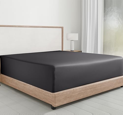 Luxus-Spannbetttuch, für Doppelbett, weich, 100 % Baumwolle, Fadenzahl 400, Satin, 135 x 190 + 30 cm, elastisches Spannbetttuch auf Doppelbett-Matratze, Dunkelgrau von California Design Den