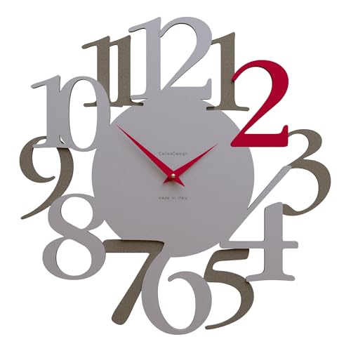 CalleaDesign - Wanduhr Modern Design Russell mit großen Ziffern, Wanduhr groß, Wanduhr ohne Tickgeräusche, genau und leise 42x42 cm [Quarzgrau, Aluminium, Rubinrot] von CalleaDesign