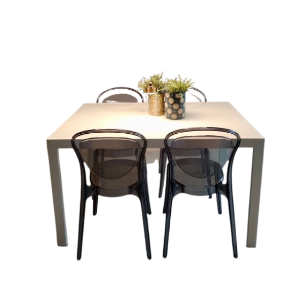 Ausziehbarer Esstisch mit 4 Stühlen – Essgruppe im Pariser Stil, Calligaris Ausziehbarer Esstisch mit 4 Stühlen – Essgruppe im Pariser Stil, Calligaris von Calligaris