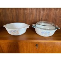 Pyrex England, Blue Iris, Backform Schalen von CanadianaCollector