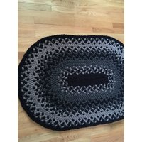Artikel #159 Navy, Grauer Und Fischgrät Ovaler Teppich von CanalsideBraiding