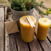 stumpenkerze Aus 100% Bienenwachs | Zwei Verschiedene Größen - Handgegossen von CandHanna