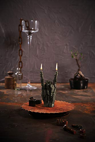 Black Zombie Hand RCK Gesture Candle von Candellana