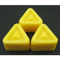 Legend Of Zelda Yellow Triforce Sojawachs Melts von CandleAbracadabra