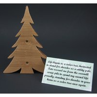 Umweltfreundlicher Upcycled Zedernbaum Weihnachtsbaum Mit Story-Karte - Holz Recycelt Aus Versorgungsstöcken von CandleAbracadabra