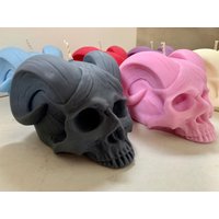 Totenkopf Kerze, Goth Halloween Sojawachs Pflanzliches Wachs, Geschenk von CandlesBany