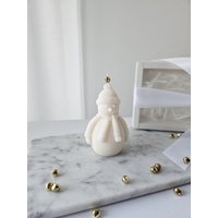 Schneemann Kerze | Weihnachtsgeschenkidee Wichtelgeschenk von CandlesandFlames