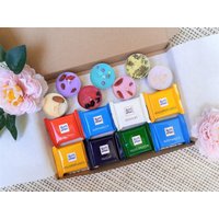 Ritter Sport Mini Schokoriegel Geschenkbox, Süße Snacks Geschenkkorb, Duftkerzen, Geburtstagsgeschenk Für Mama Ihn, Gute Besserung Paket von Candlesandcandy