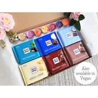 Ritter Sport Schokoladenkorb, Handgemachte Kerzen, Snackbar Geschenkbox Für Mama, Gute Besserung Paket, Süßigkeiten Freund, Vegane Snacks von Candlesandcandy