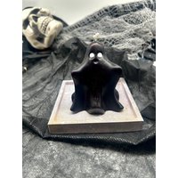 Ghostcandle-Geisterkerze-Halloweenspecial-Halloweencandles-Ghost-Geist-Handmade-Vegan-Rapswachs-Geschenkidee-Geschenke-Suprise von CandlesbyNadja