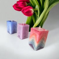 Geschwenkte Blockkerze, Eckige Stumpenkerze, Bunte Dekorative Kerzen, Viereck Kerze, Wohndeko, Geschenkidee Geschwenkte Blockkerze, Eckige Stumpenkerze, Bunte Dekorative Kerzen, Viereck Kerze, Wohndeko, Geschenkidee von Candlesspeech