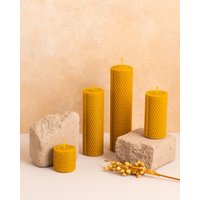Bienenwachskerzen Set - Honig Duft Handarbeit Natur Handgerolltes Heimgeschenk Baumwolldocht Wohnzimmer Duftdeko Bienenwachskerzen Set - Honig Duft Handarbeit Natur Handgerolltes Heimgeschenk Baumwolldocht Wohnzimmer Duftdeko von Candlys
