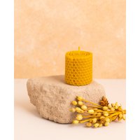 Handgerollte Bienenwachskerze - Kleine 5 cm Wabenkerze Öko Weihnachtsgeschenk Handgerollte Bienenwachskerze - Kleine 5 cm Wabenkerze Öko Weihnachtsgeschenk von Candlys
