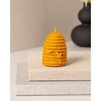 Weihnachtskerze Aus Bienenwachs - Bienenkorb-Design Handgefertigt Ein Natürliches Weihnachtsgeschenk von Candlys