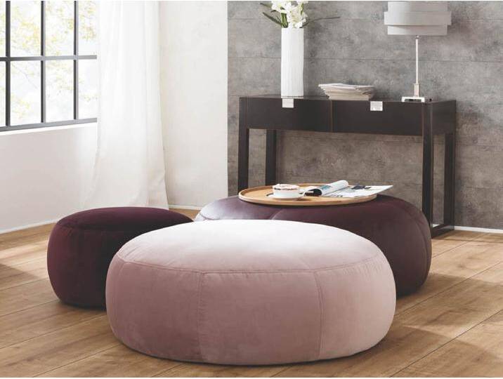 Candy Hocker Arica der mobil einsetzbare Hocker im Bezug Stoff oder Echtleder wählbar von Candy-Polstermöbel