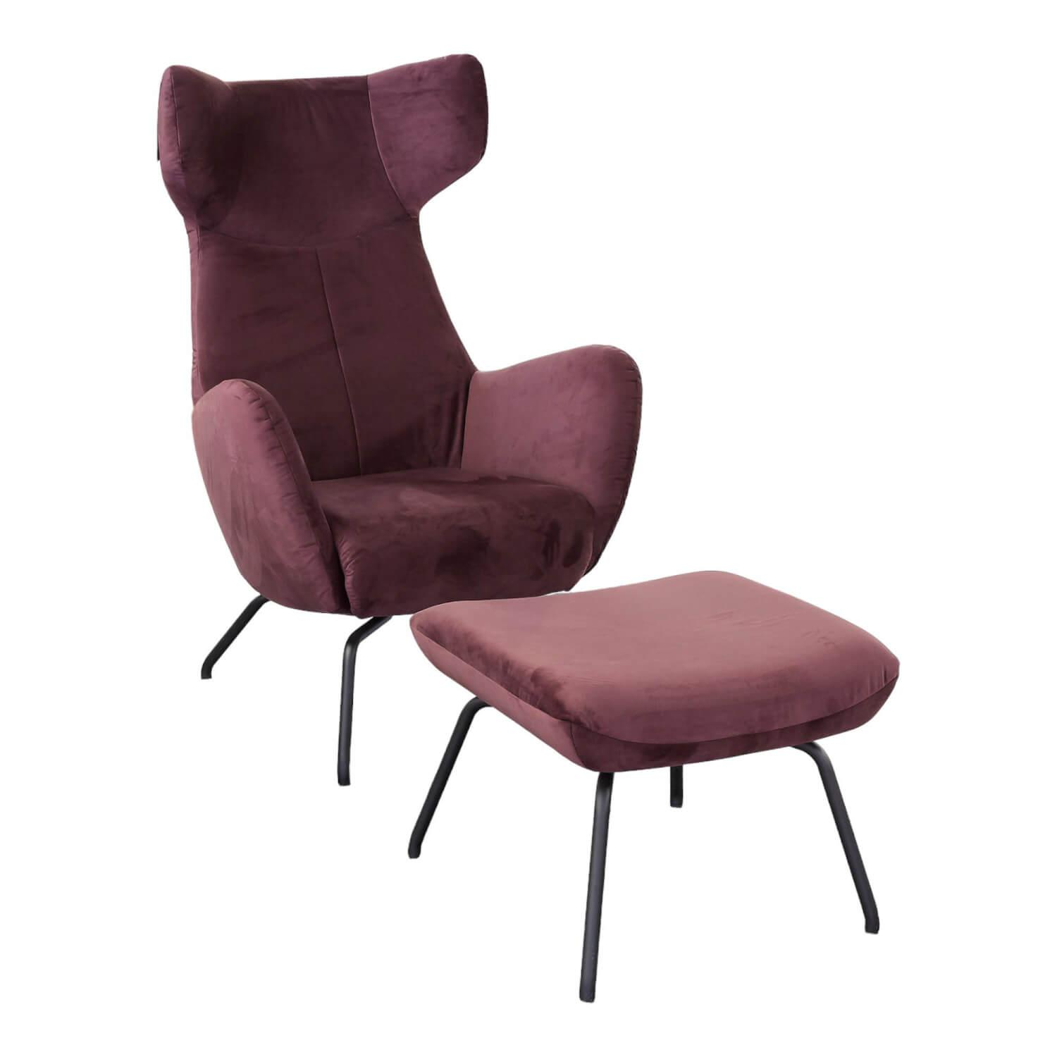 Ohrenbackensessel Mit Hocker Cory Stoff Velvet Purple Metallfuß Schwarz Matt von Candy