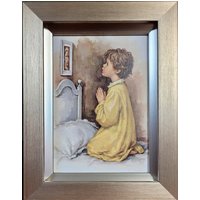 Vintage Druck Von Praying Boy Gerahmtes Bild Für Nachttisch, Regal Oder Kommode von CandysChristianGifts