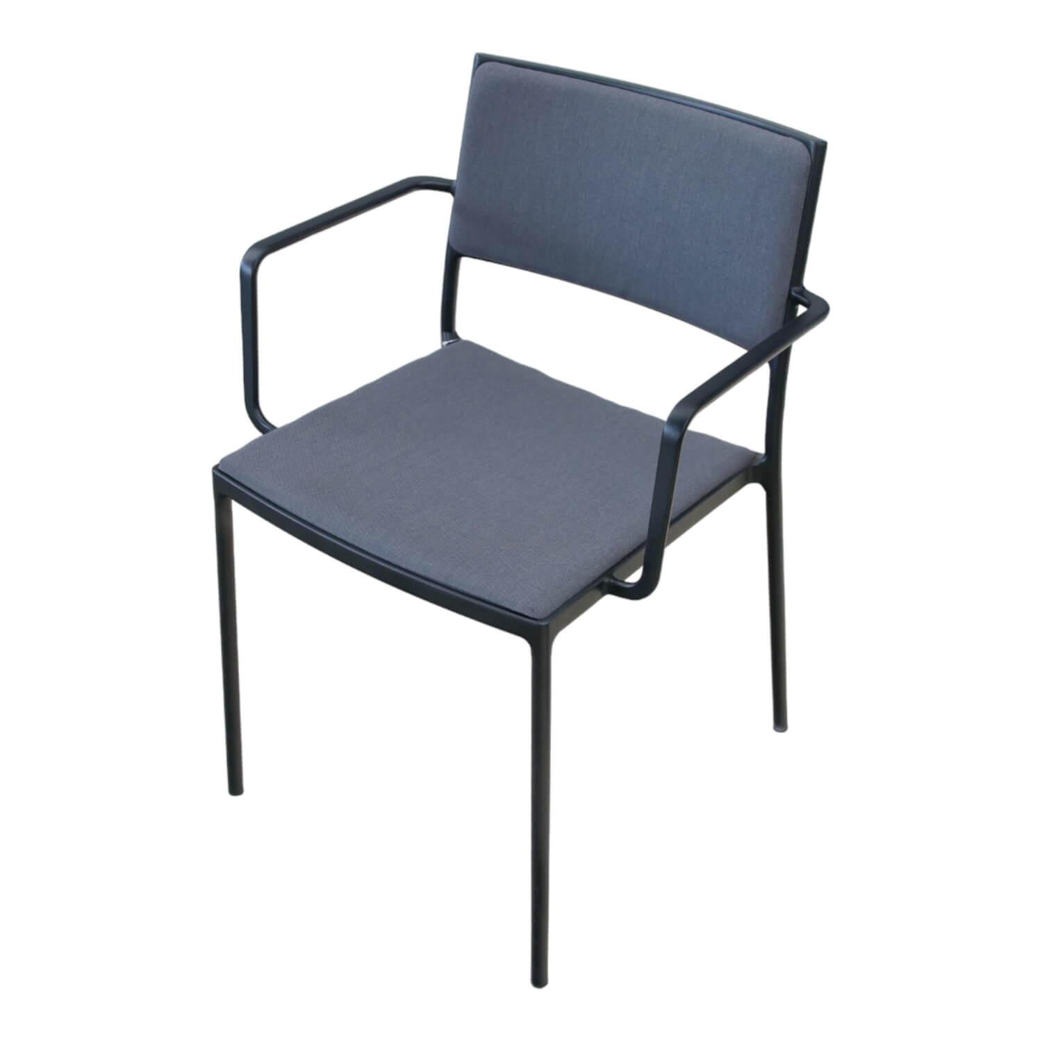 Armlehnstuhl Less Stoff Sunbrella Grau Gestell Aluminium Lava Grau Armlehnstuhl Less Stoff Sunbrella Grau Gestell Aluminium Lava Grau von Cane Line