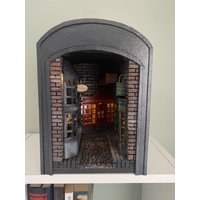 Handgemachte Alley Buchecke Diorama Einsatz Für Ein Regal von CansArtDesign