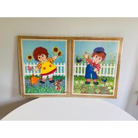 Vintage Raggedy Ann Und Andy Gartenarbeit Wandbehang Tafeln, 2Er Set, New Old Stock, Kinderzimmer Dekor, Dekoratives Bild von CapeCodModern