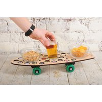 Original Geschenke/Craft Beer Tablett Serviertablett Skateboard Recycelt Bier Und Snacks von CapsBoardStore