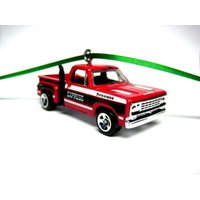 Dodge Lil Red Express Lieferwagen Weihnachtsbaumschmuck Dodge Lil Red Express Lieferwagen Weihnachtsbaumschmuck von CarOrnamentsForYou