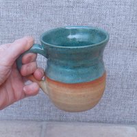 Handgemachte Kaffeetasse Teetasse Hand Geworfen in Steinzeug Keramik Ringgetöpfert von CaractacusPots