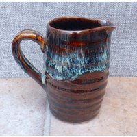 Kleiner Krug Oder Hand Geworfen in Steinzeug Handgemachte Keramik Wasser Milch Versandfertig von CaractacusPots