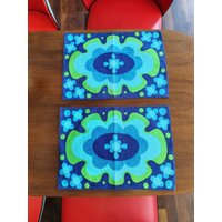 2Er Set Tischset Platzdeckchen Mit Serviette Oder Tuch Für Brotkorb Blau Hellgrün Original Vintage 70Er 2Er Set Tischset Platzdeckchen Mit Serviette Oder Tuch Für Brotkorb Blau Hellgrün Original Vintage 70Er von Carakess