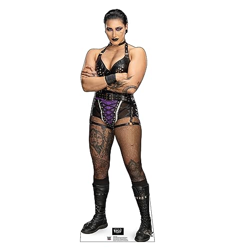 Cardboard People Rhea Ripley Pappaufsteller in Lebensgröße, WWE von Cardboard People