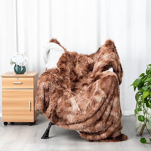 Caregchrisj Kunstfelldecke –Krawattenfärbung in Khaki Sherpa Schafdecke – Comfort Luxuriöse Flauschige Kuscheldecke – weiche Decke für Couch und Bett-S130cmX160cm von Caregchrisj