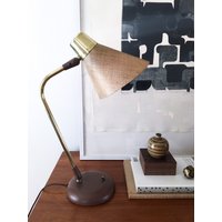 Gerald Thurston Für Lightolier Modernist Messing Und Grastuch Lampe Vintage Mid Century Tisch Schreibtisch Gerald Thurston Für Lightolier Modernist Messing Und Grastuch Lampe Vintage Mid Century Tisch Schreibtisch von CaribeCasualShop