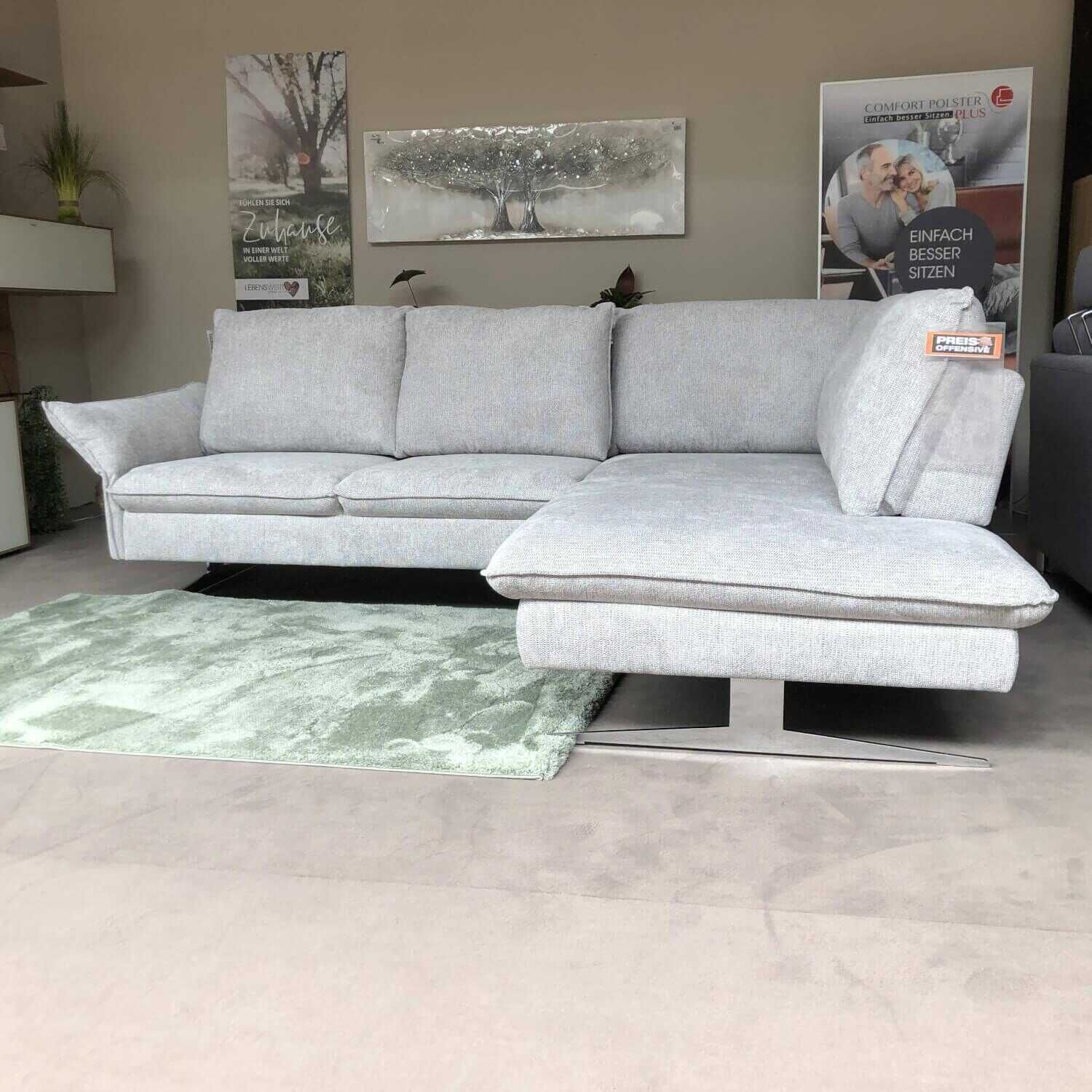 Ecksofa Lenny Stoff Famous Silver Grau Füße Chrom Glänzend von Carina