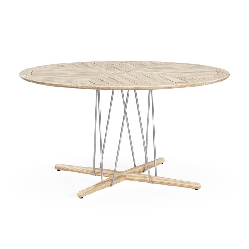 Carl Hansen - Embrace E022 Gartenesstisch Ø 140cm - teak/unbehandelt/Hx Ø 74x140cm von Carl Hansen