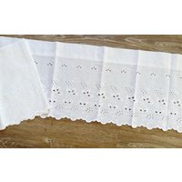 Antik Landhaus Baumwolle, Lochspitze, Bistro-Gardine/Vorhang, Scheibengardine Handarbeit, Weiß von CarlaWhiteAndNature